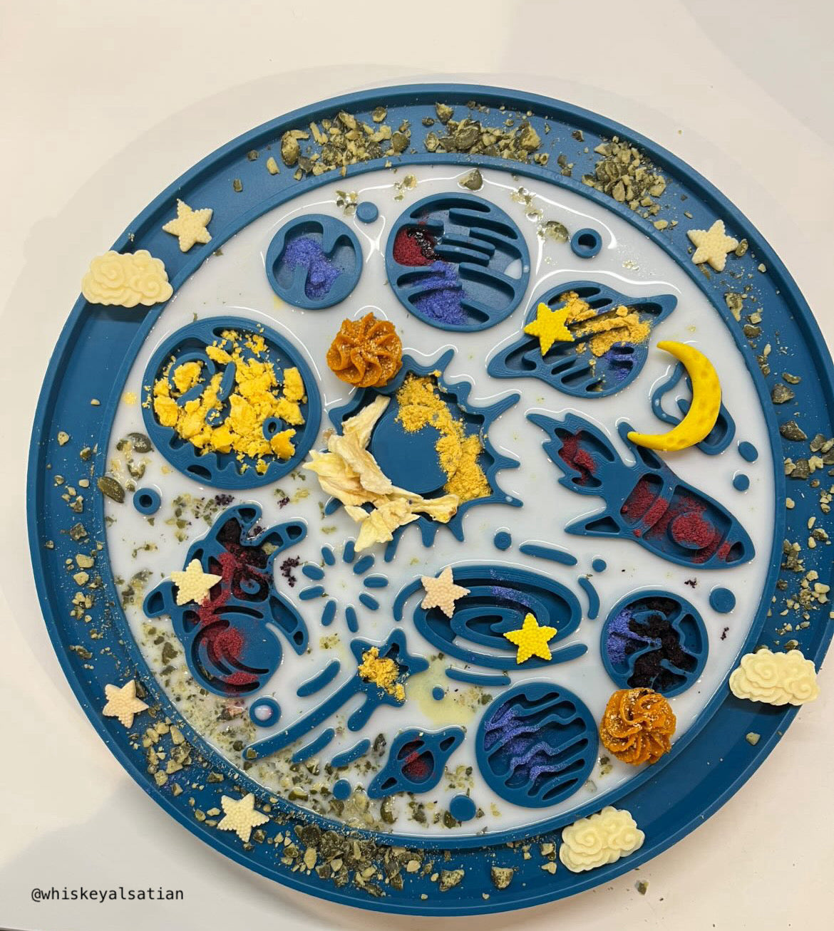 Mars 2-in-1 Slow Feeder & Lick Mat